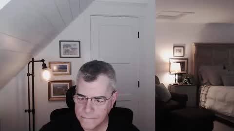 Snapshot of beeffrom603 chatting on 01/18/25, 07:48 Beef online show from 01/18/25, 07:48