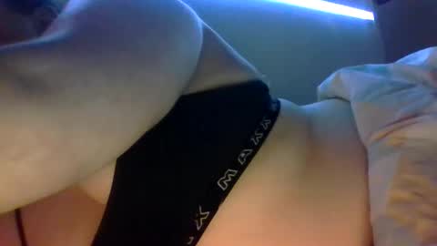 Snapshot of beeinmedeep chatting on 01/23/25, 12:46 beeinmedeep online show from 01/23/25, 12:46