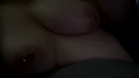 Snapshot of beeinmedeep chatting on 11/10/25, 07:57 beeinmedeep online show from 11/10/25, 07:57