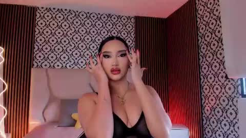Snapshot of beella_tay1 chatting on 06/16/26, 01:03 BELLA online show from 06/16/26, 01:03