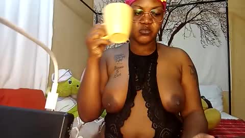 beencee2 online show from 02/23/25, 03:13