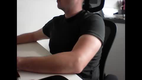 beenee3 online show from 06/02/26, 08:16