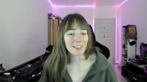 Snapshot of bekkareyes chatting on 01/19/26, 01:04 bekka online show from 01/19/26, 01:04