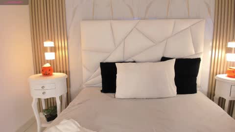 Bela online show from 10/09/25, 06:11