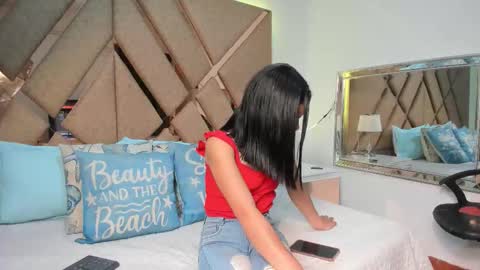 Snapshot of belhalawuo chatting on 11/21/25, 07:01 Belha online show from 11/21/25, 07:01