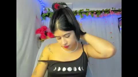 modelo independiente online show from 04/22/26, 08:54