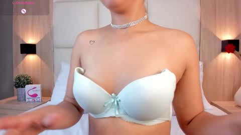 Bella cam online show from 01/25/25, 07:07
