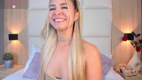 Bella cam online show from 01/27/25, 10:27