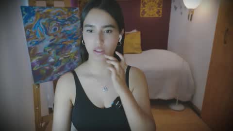 Snapshot of bella_669 chatting on 12/18/25, 10:05 Bella 669 online show from 12/18/25, 10:05