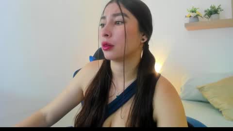 Snapshot of bella_99x chatting on 06/11/26, 11:30 Bel 3 online show from 06/11/26, 11:30
