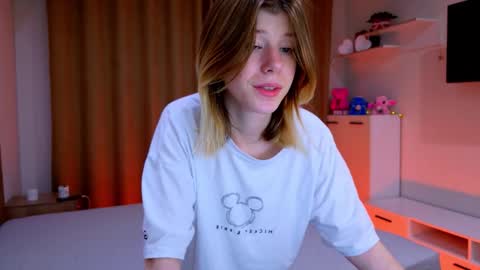 Bella online show from 11/18/25, 02:54