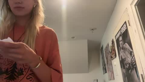 Snapshot of bella_christian chatting on 07/23/26, 02:15 Bella Baby online show from 07/23/26, 02:15