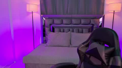 Bella  online show from 03/26/26, 01:06