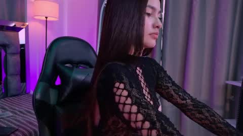 Bella  online show from 04/11/26, 09:52