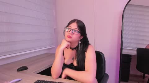 Bella Corbin   online show from 07/03/26, 07:53