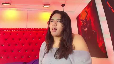 Bella  online show from 11/18/25, 03:23