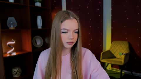 Snapshot of bella_fair chatting on 04/09/26, 04:45 Bella online show from 04/09/26, 04:45