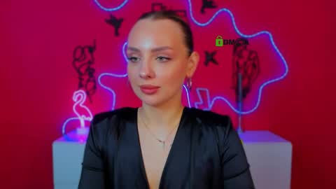 Snapshot of bella_fair chatting on 04/11/26, 09:13 Bella online show from 04/11/26, 09:13