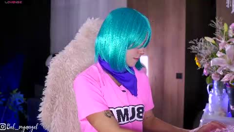 In instagran bel myangel online show from 06/17/26, 02:18