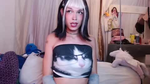 bella_gonvill online show from 06/02/26, 06:04