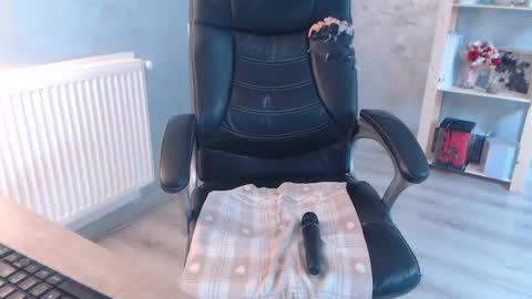      online show from 01/17/25, 10:44