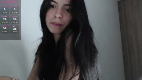 Snapshot of bella_musee chatting on 12/22/24, 11:41 online show from 12/22/24, 11:41