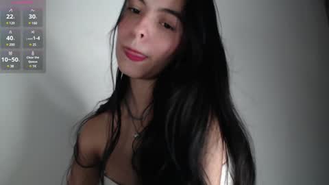 Snapshot of bella_musee chatting on 01/23/25, 11:26 online show from 01/23/25, 11:26