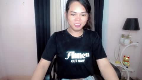bella_ngo online show from 05/19/26, 05:03