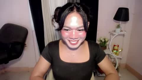 bella_ngo online show from 06/13/26, 05:16