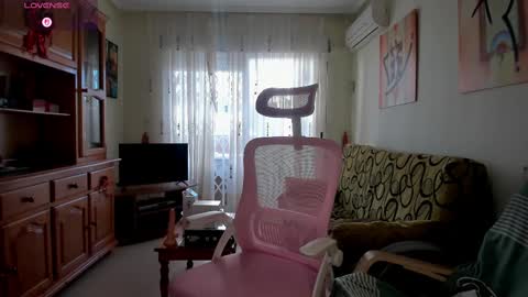 Snapshot of bella_pocahontas3 chatting on 02/13/25, 11:17 bella_pocahontas3 online show from 02/13/25, 11:17