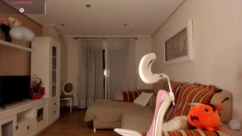 Snapshot of bella_pocahontas3 chatting on 09/18/25, 07:49 bella_pocahontas3 online show from 09/18/25, 07:49