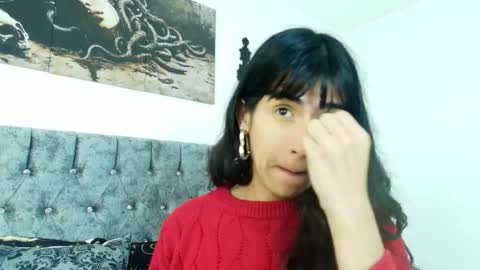 Snapshot of bella_poisonous chatting on 11/22/25, 01:15 Bella online show from 11/22/25, 01:15