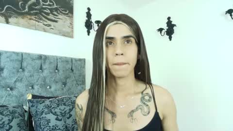 Bella online show from 07/11/26, 02:03