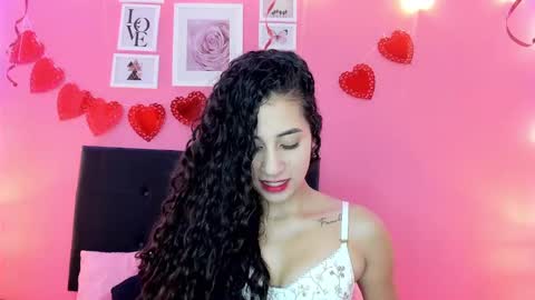 Bella Ponce  online show from 03/04/25, 02:42