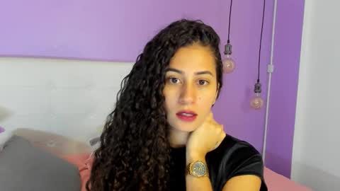 Bella Ponce  online show from 01/10/26, 03:03