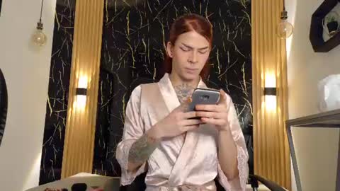 Snapshot of bella_salvatore chatting on 06/29/26, 08:53 online show from 06/29/26, 08:53