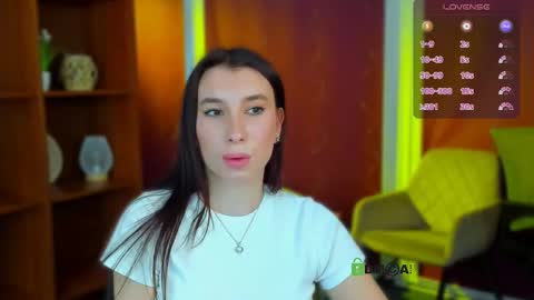 Snapshot of bella_sunshine1 chatting on 03/25/26, 02:45 alexa online show from 03/25/26, 02:45