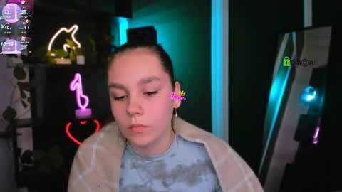 Snapshot of bella_sunshine1 chatting on 04/08/26, 05:40 alexa online show from 04/08/26, 05:40