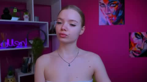 Snapshot of bella_sunshine1 chatting on 04/14/26, 05:02 alexa online show from 04/14/26, 05:02