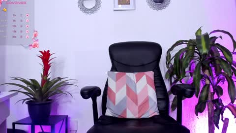 Bella online show from 01/25/25, 06:12