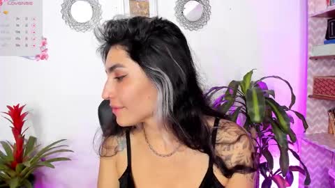 Bella online show from 01/30/25, 05:52