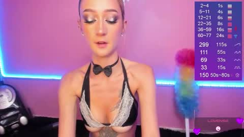 Bella White online show from 01/19/26, 01:04