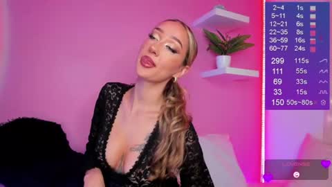 Bella White online show from 06/25/26, 01:37