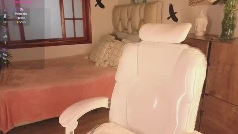 Bella  online show from 01/06/26, 01:37