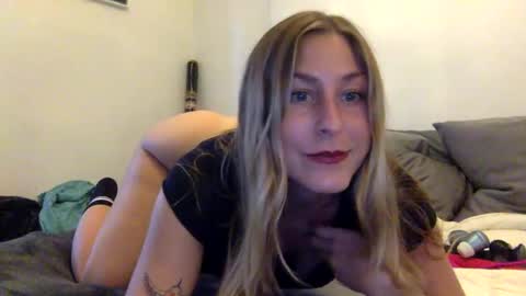 Bella online show from 01/02/25, 09:39