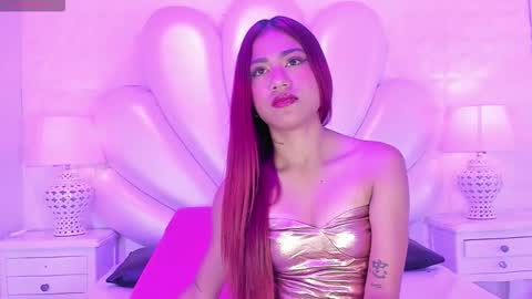 Snapshot of bellablazze chatting on 11/04/25, 12:04 bellablazze online show from 11/04/25, 12:04