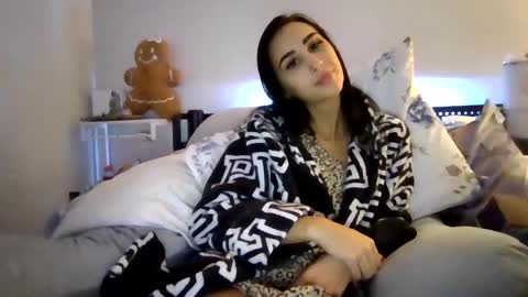 bellaboo999 online show from 01/27/25, 10:49