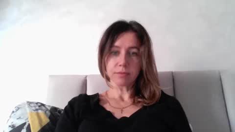 bellacharm_25 online show from 10/27/25, 09:24