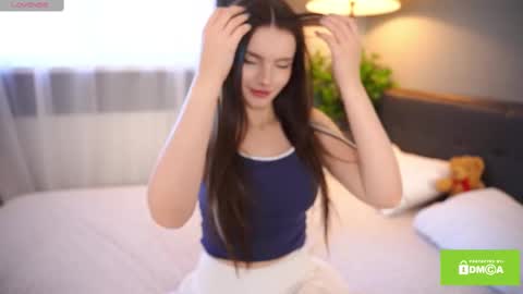 Snapshot of bellacle chatting on 02/13/25, 11:06 Bella I took a vacation and Ill be back on December 18th So dont lose me To keep in touch I have a TG - you can find below online show from 02/13/25, 11:06