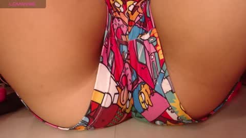 Snapshot of bellacontessa21 chatting on 02/22/25, 09:59 marcell online show from 02/22/25, 09:59